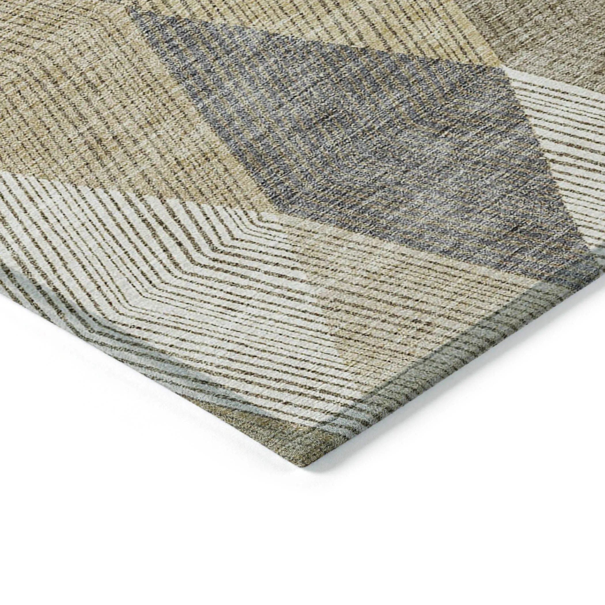Machine Washable Indoor/ Outdoor Diamond Stripes Chantille Rug