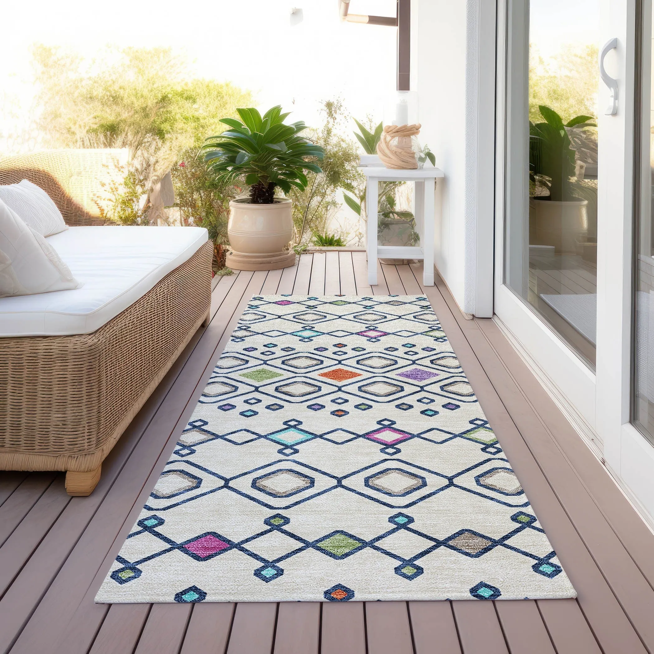 Machine Washable Indoor/ Outdoor Global Contempory Chantille Rug