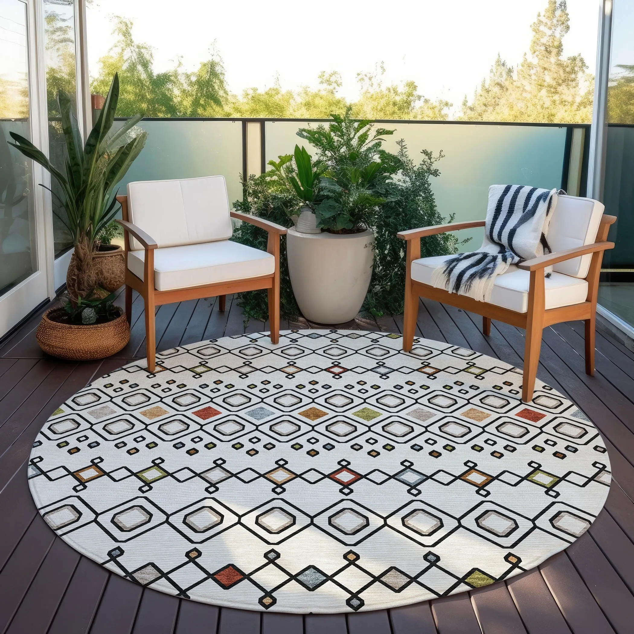 Machine Washable Indoor/ Outdoor Global Contempory Chantille Rug