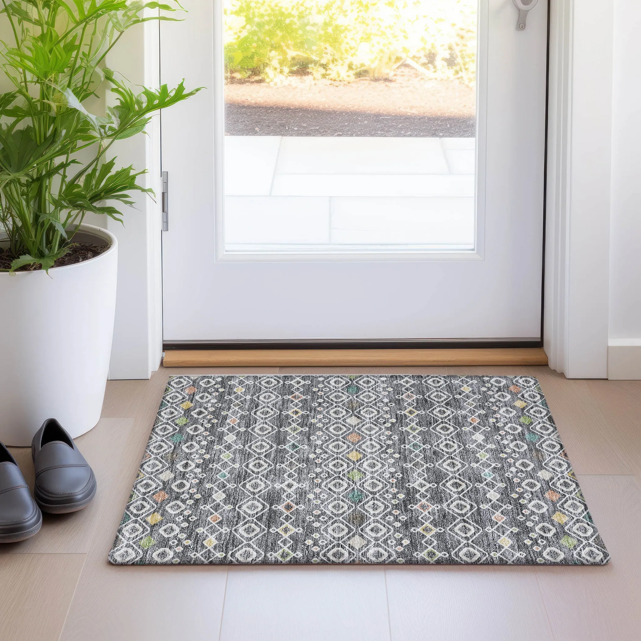 Machine Washable Indoor/ Outdoor Global Contempory Chantille Rug