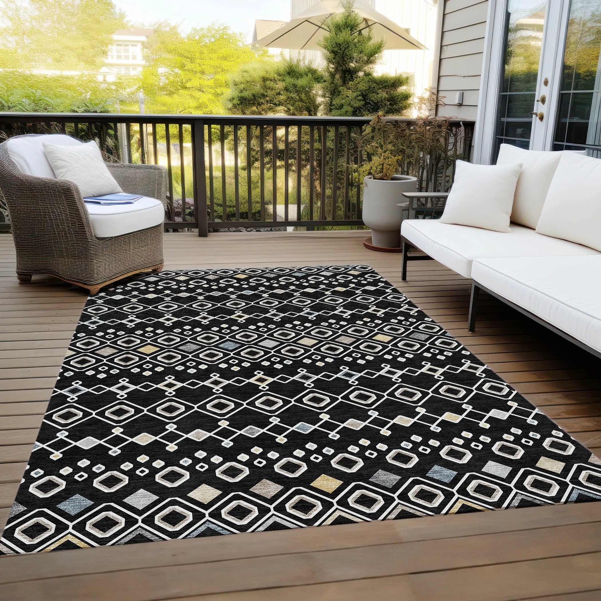 Machine Washable Indoor/ Outdoor Global Contempory Chantille Rug