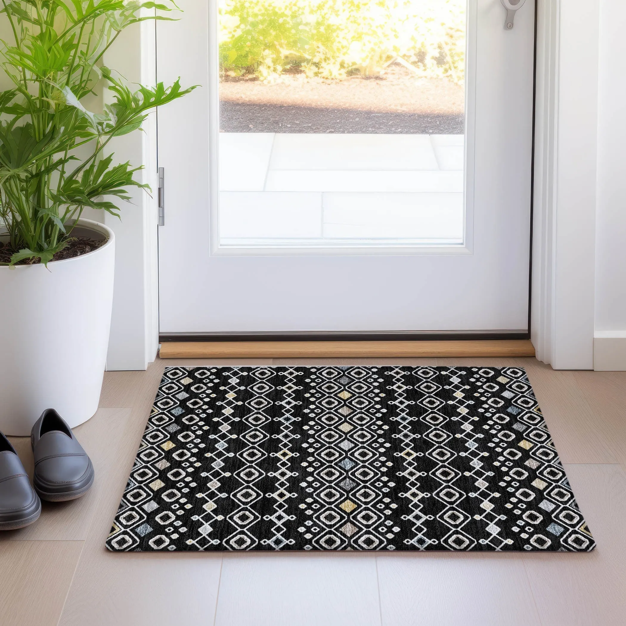 Machine Washable Indoor/ Outdoor Global Contempory Chantille Rug