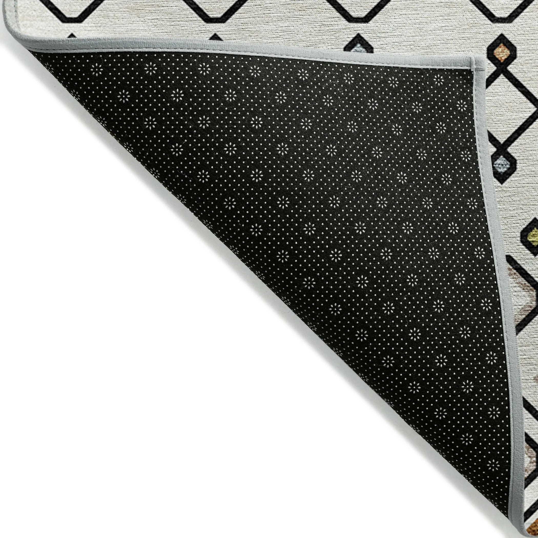 Machine Washable Indoor/ Outdoor Global Contempory Chantille Rug