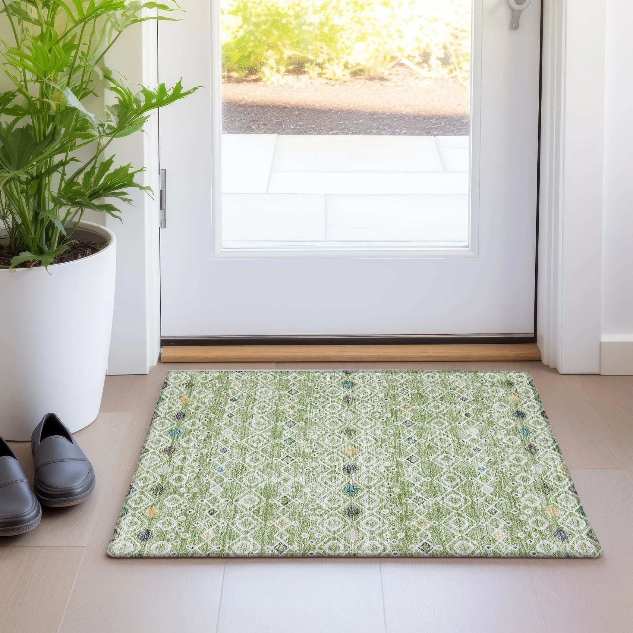 Machine Washable Indoor/ Outdoor Global Contempory Chantille Rug