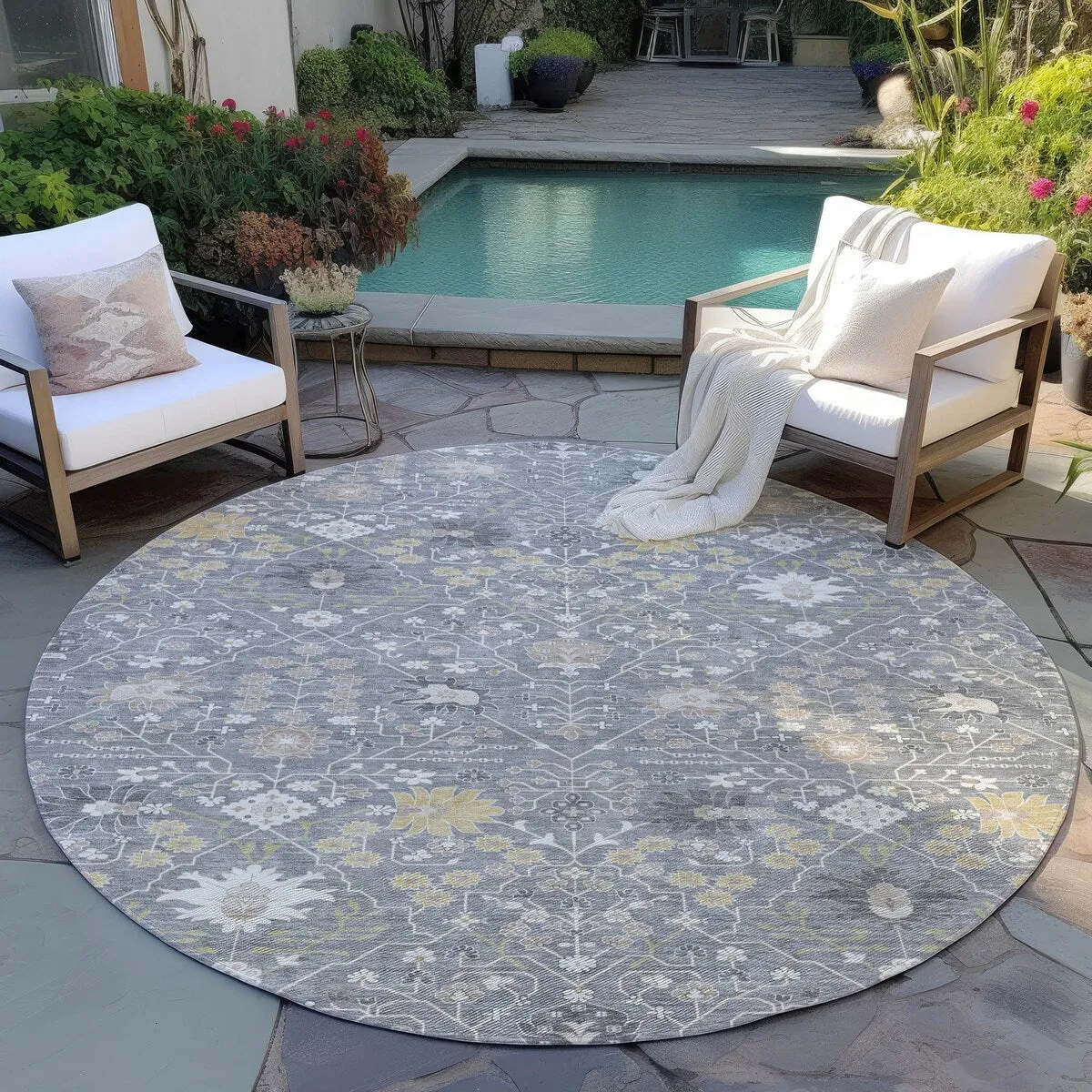Machine Washable Indoor/ Outdoor Global Traditional Chantille Rug