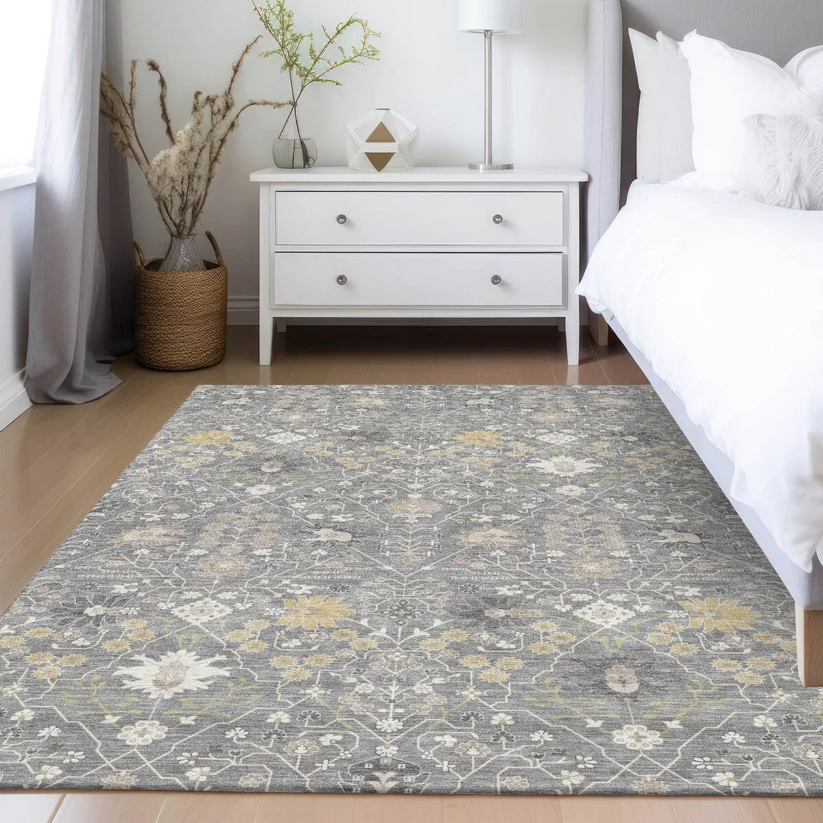 Machine Washable Indoor/ Outdoor Global Traditional Chantille Rug
