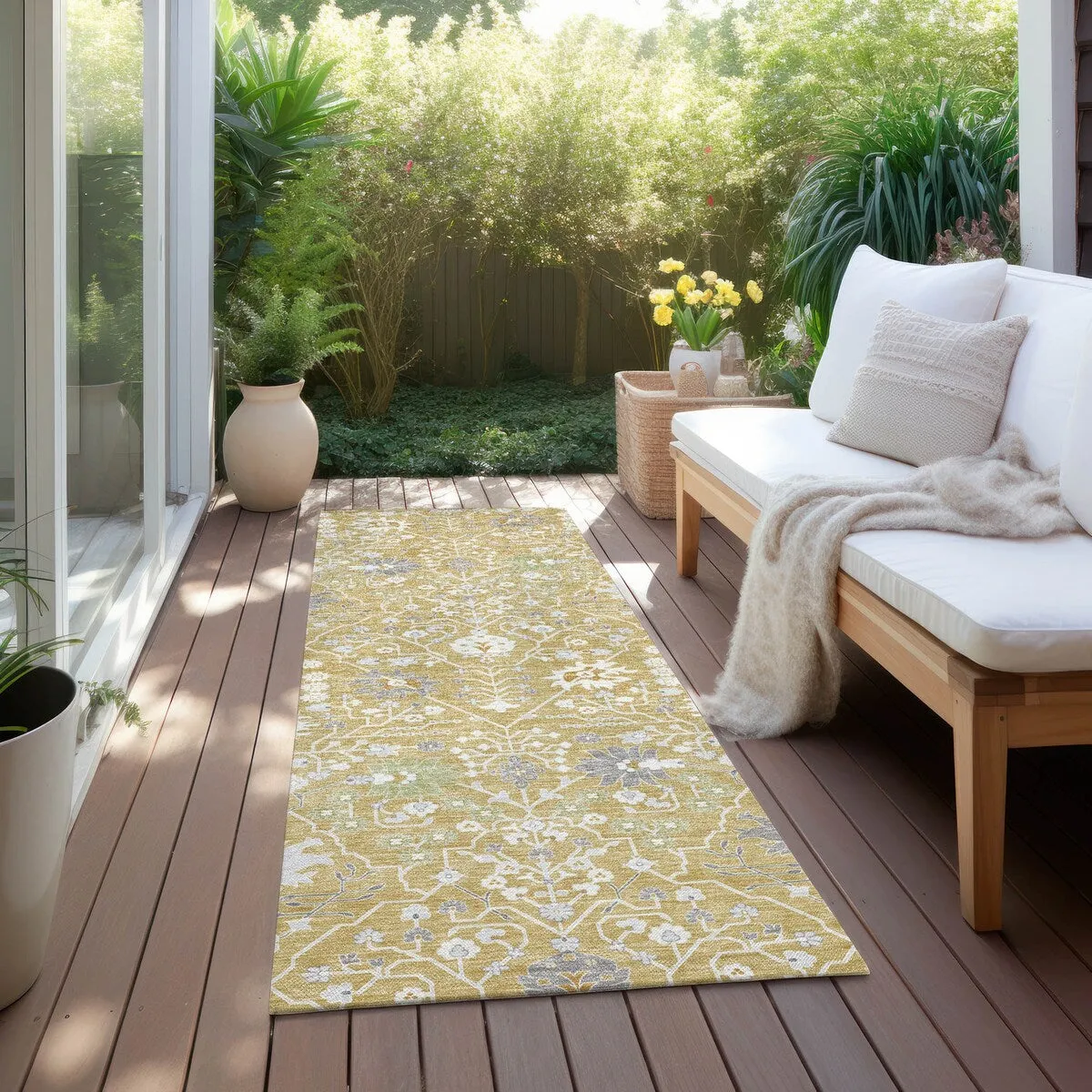 Machine Washable Indoor/ Outdoor Global Traditional Chantille Rug