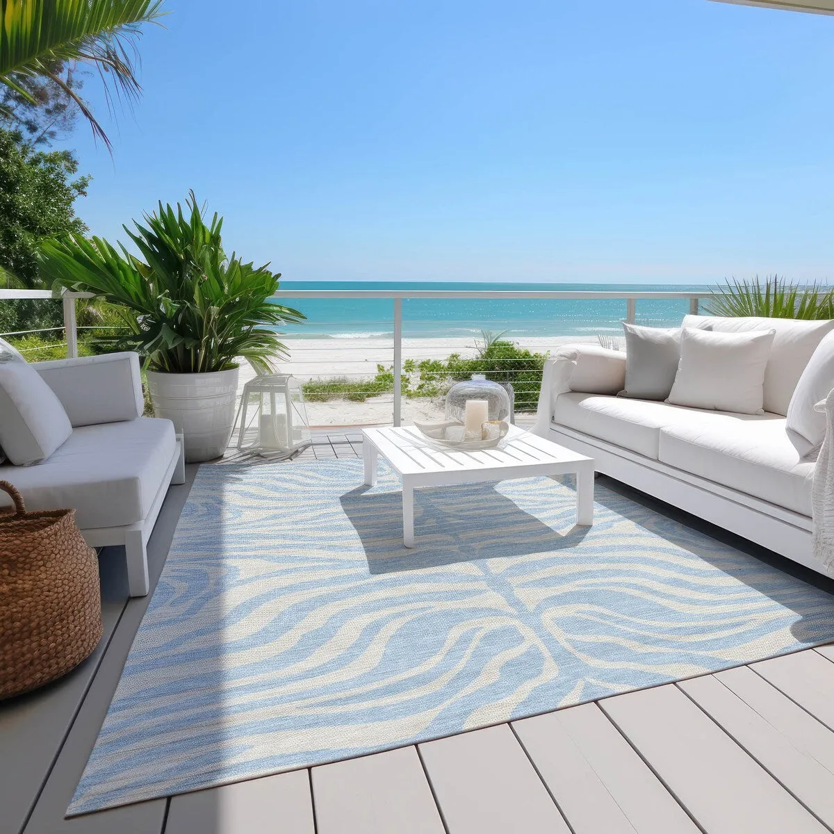 Machine Washable Indoor/ Outdoor Modern Animal Print Chantille Rug