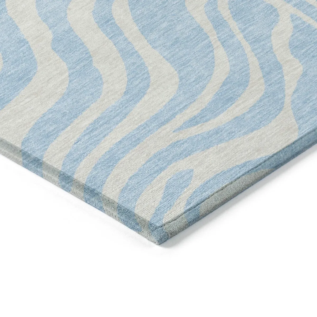 Machine Washable Indoor/ Outdoor Modern Animal Print Chantille Rug