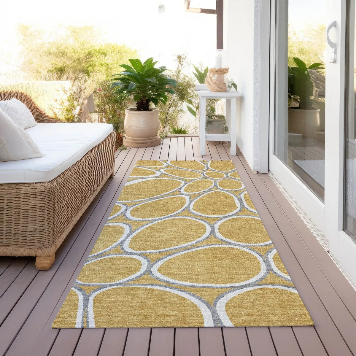 Machine Washable Indoor/ Outdoor Modern Bubbles Chantille Rug