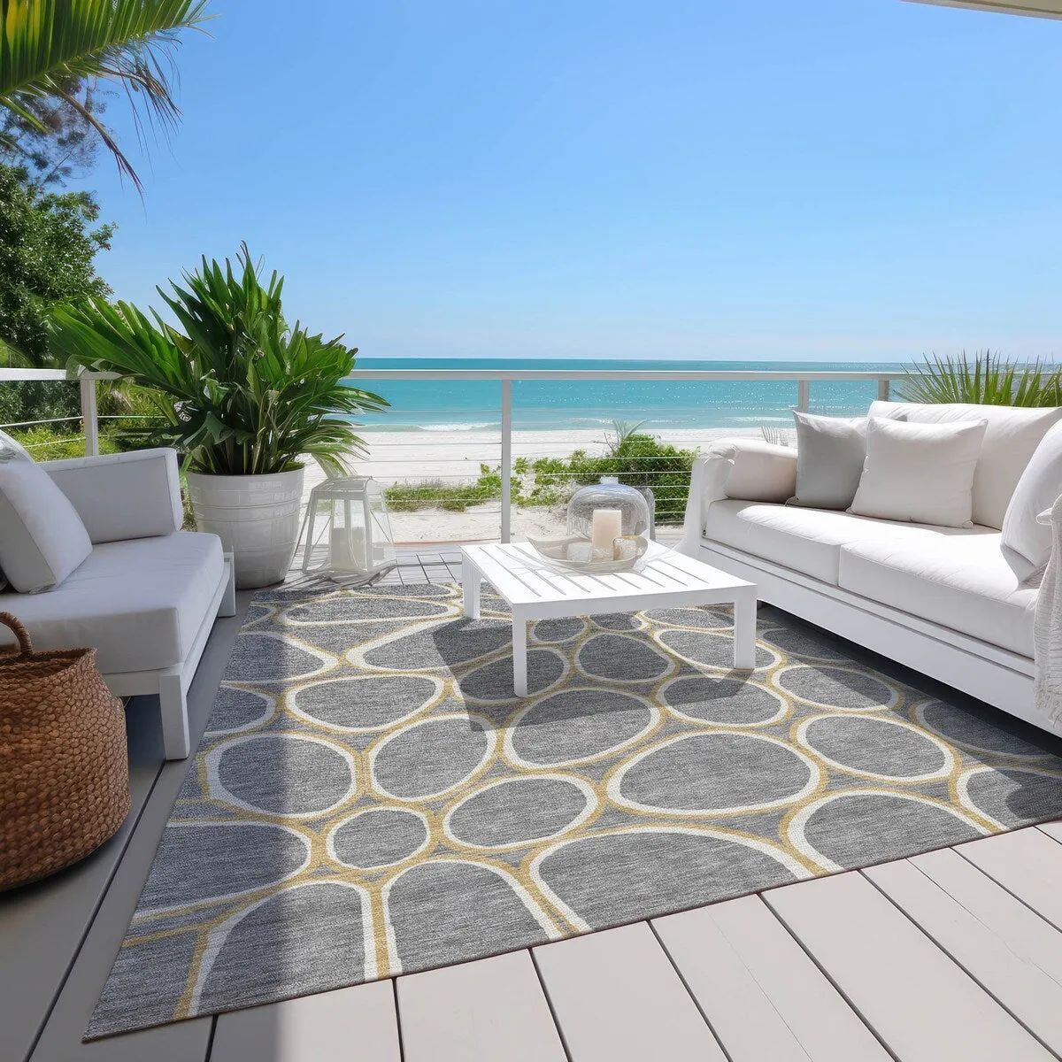 Machine Washable Indoor/ Outdoor Modern Bubbles Chantille Rug