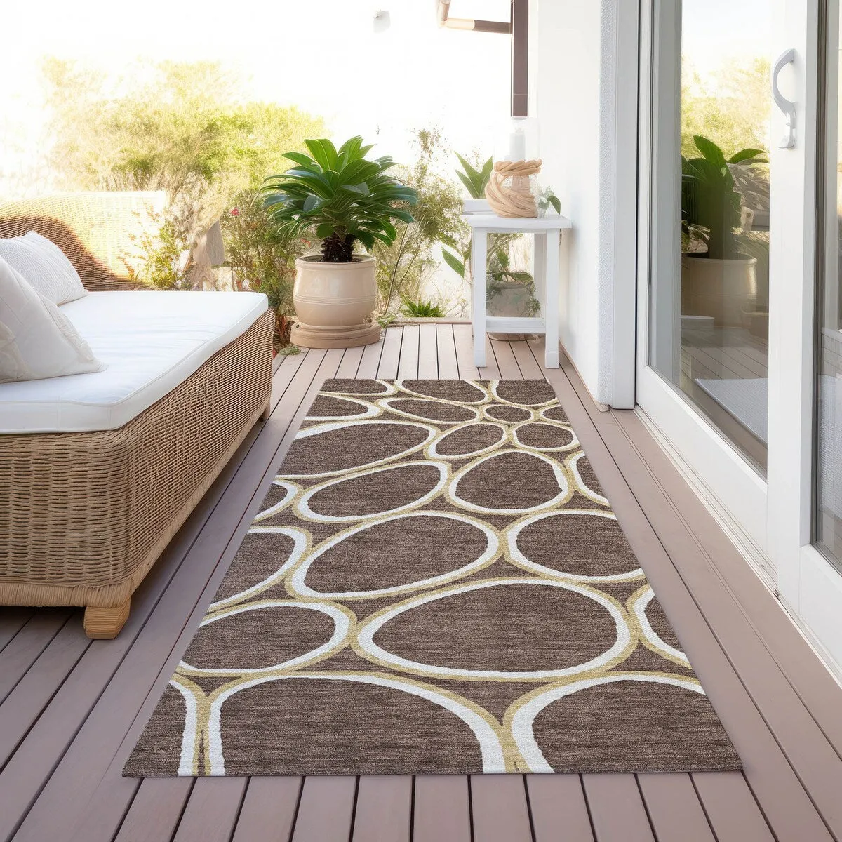 Machine Washable Indoor/ Outdoor Modern Bubbles Chantille Rug