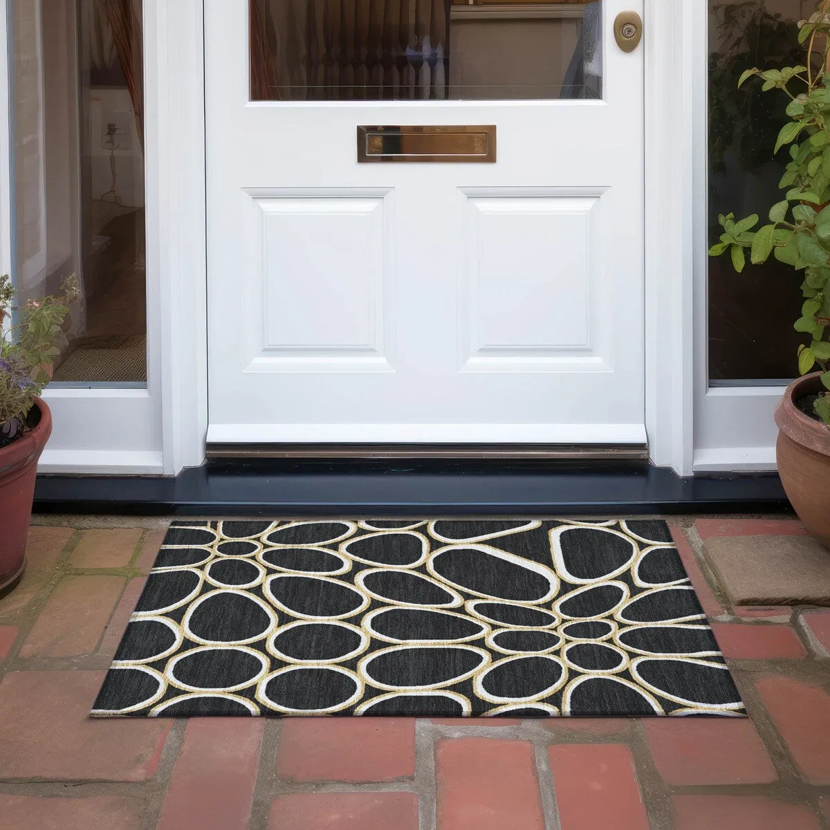 Machine Washable Indoor/ Outdoor Modern Bubbles Chantille Rug