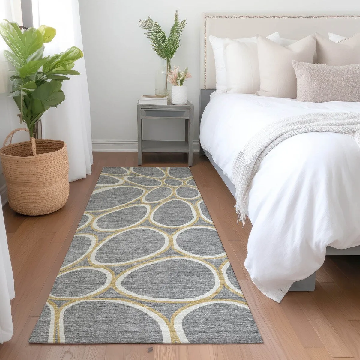 Machine Washable Indoor/ Outdoor Modern Bubbles Chantille Rug