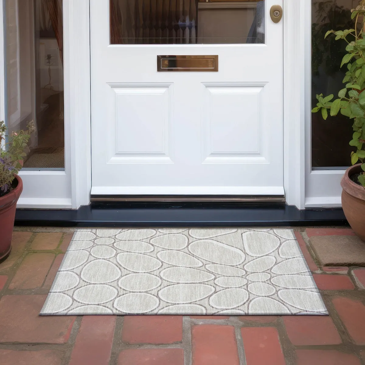 Machine Washable Indoor/ Outdoor Modern Bubbles Chantille Rug