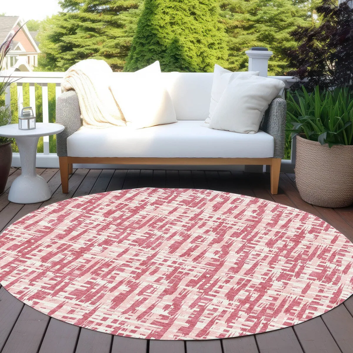 Machine Washable Indoor/ Outdoor Modern Crosshatch Chantille Rug