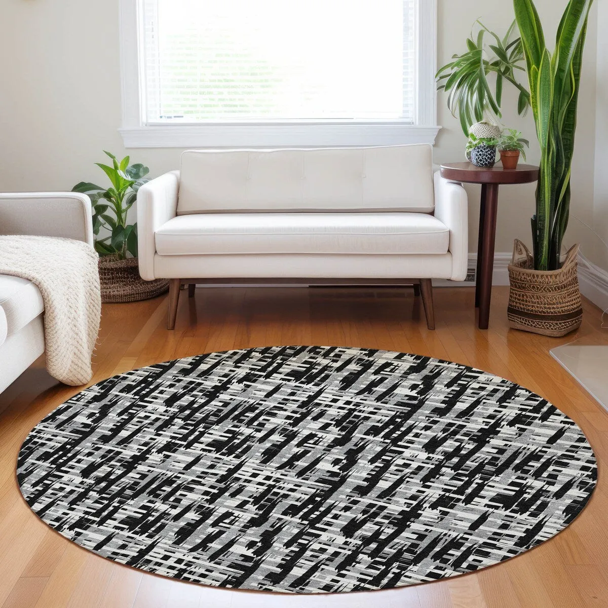 Machine Washable Indoor/ Outdoor Modern Crosshatch Chantille Rug