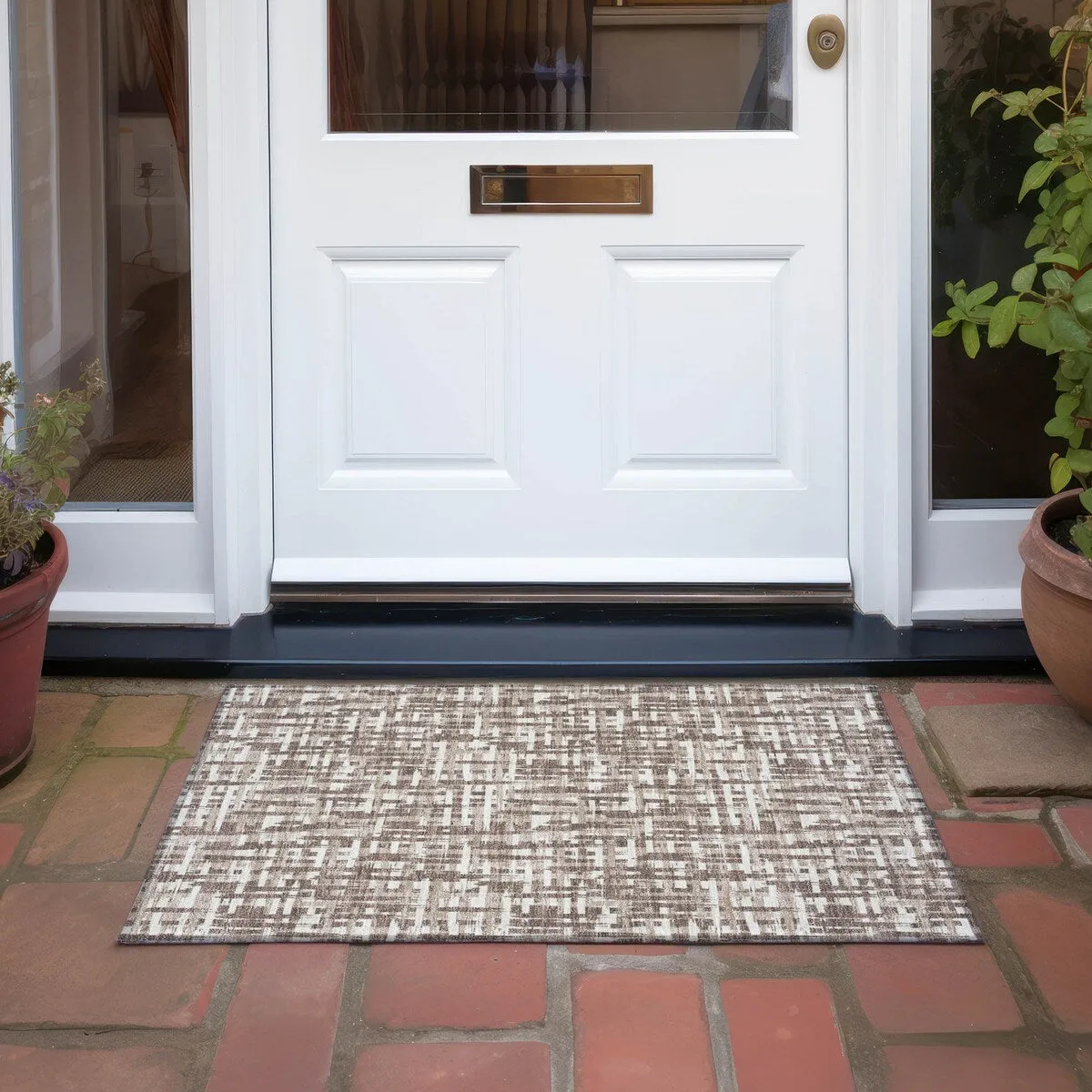 Machine Washable Indoor/ Outdoor Modern Crosshatch Chantille Rug