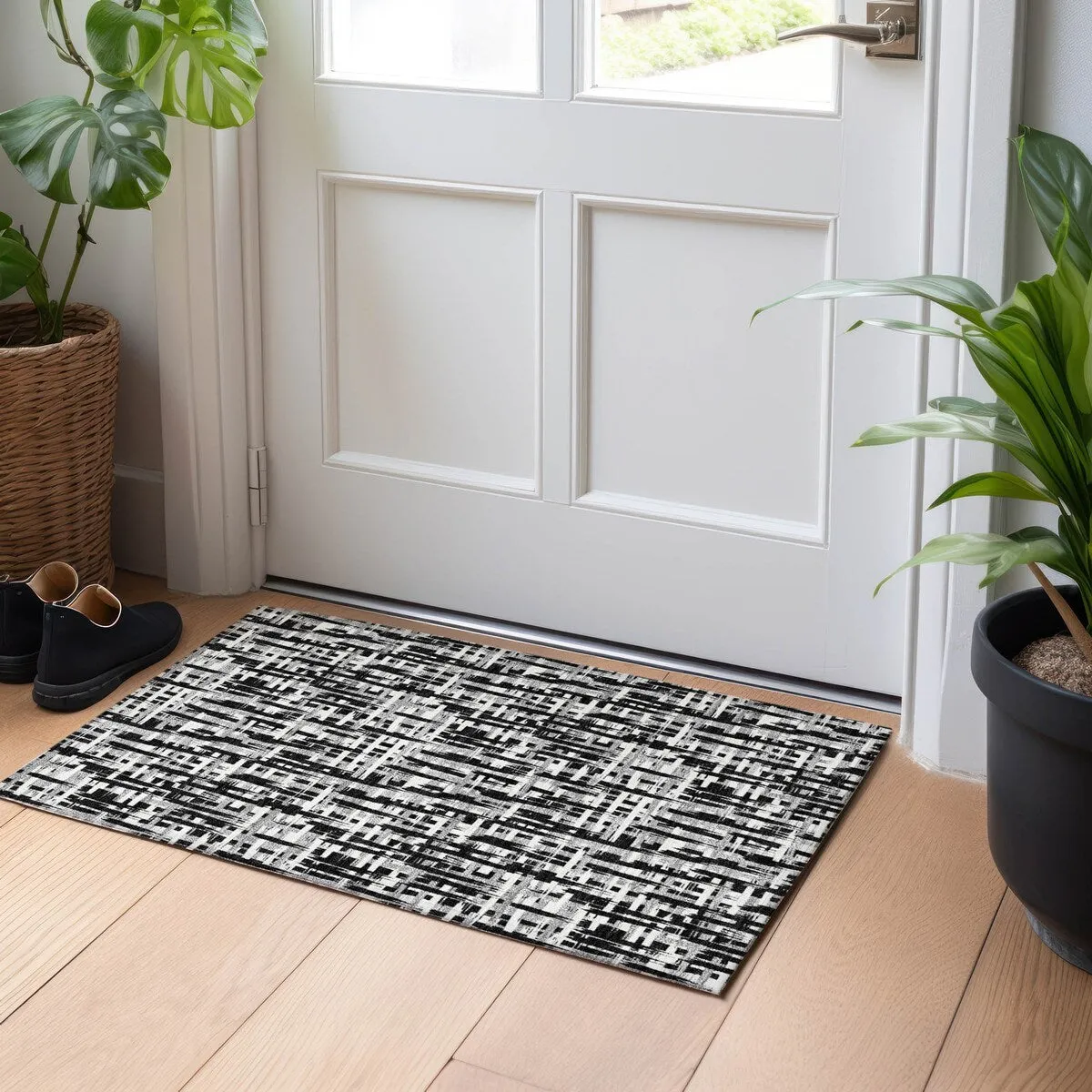 Machine Washable Indoor/ Outdoor Modern Crosshatch Chantille Rug