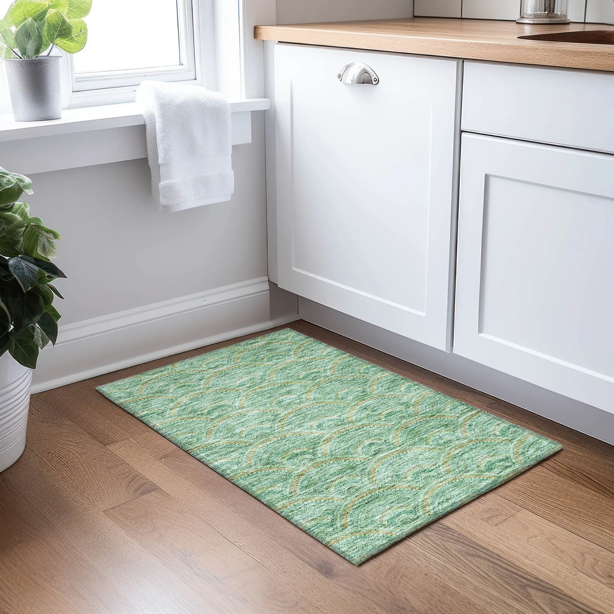 Machine Washable Indoor/ Outdoor Modern Mosaic Chantille Rug