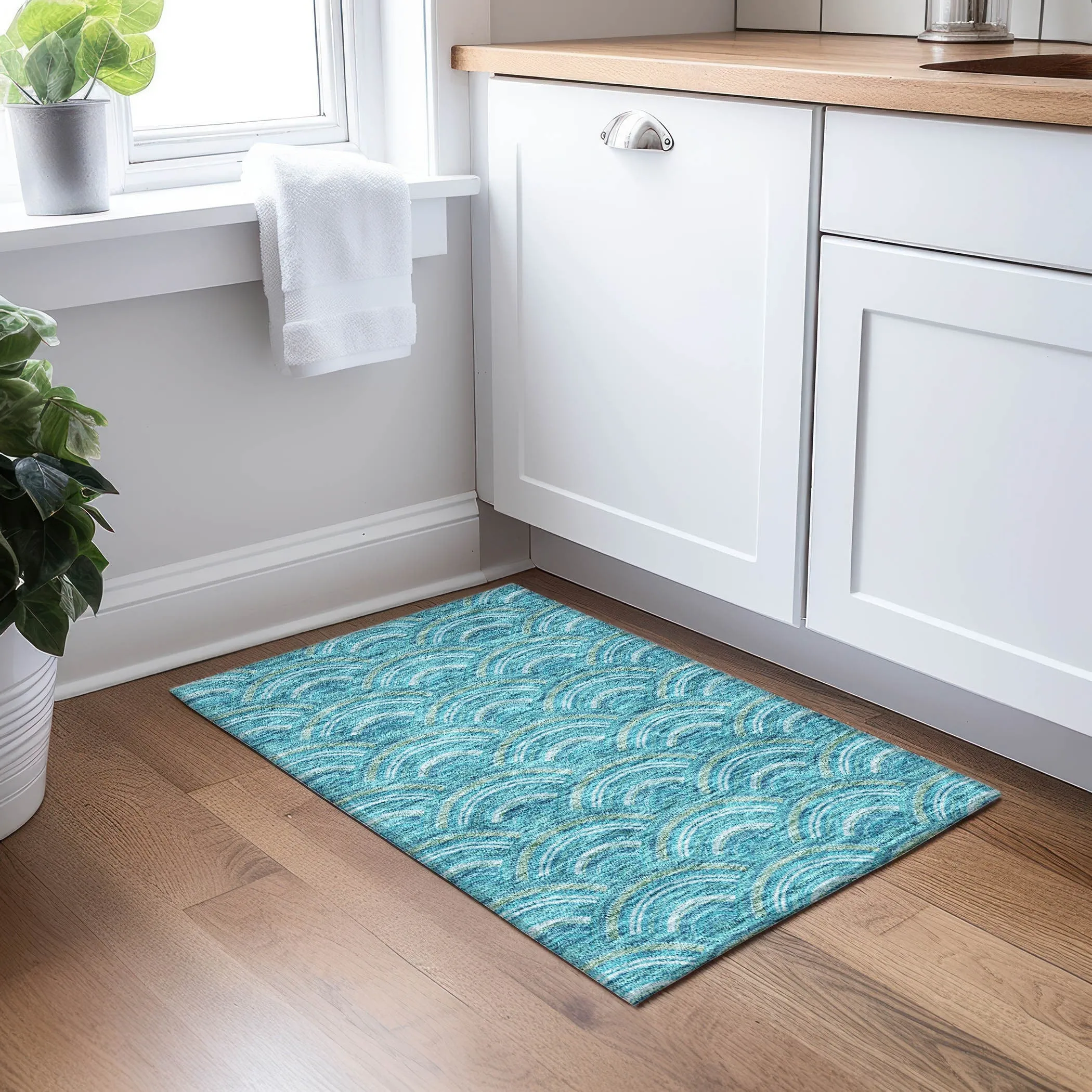 Machine Washable Indoor/ Outdoor Modern Mosaic Chantille Rug
