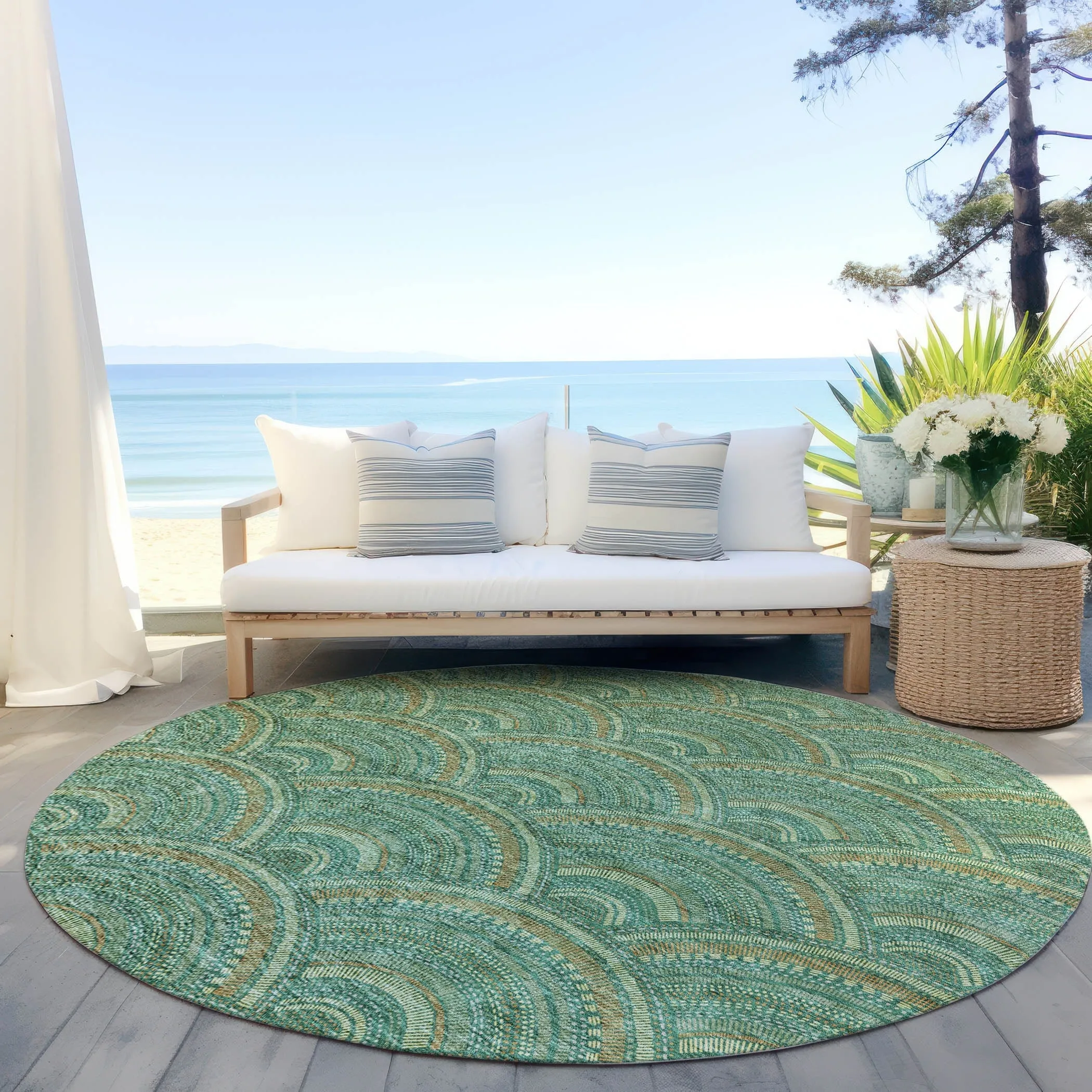 Machine Washable Indoor/ Outdoor Modern Mosaic Chantille Rug