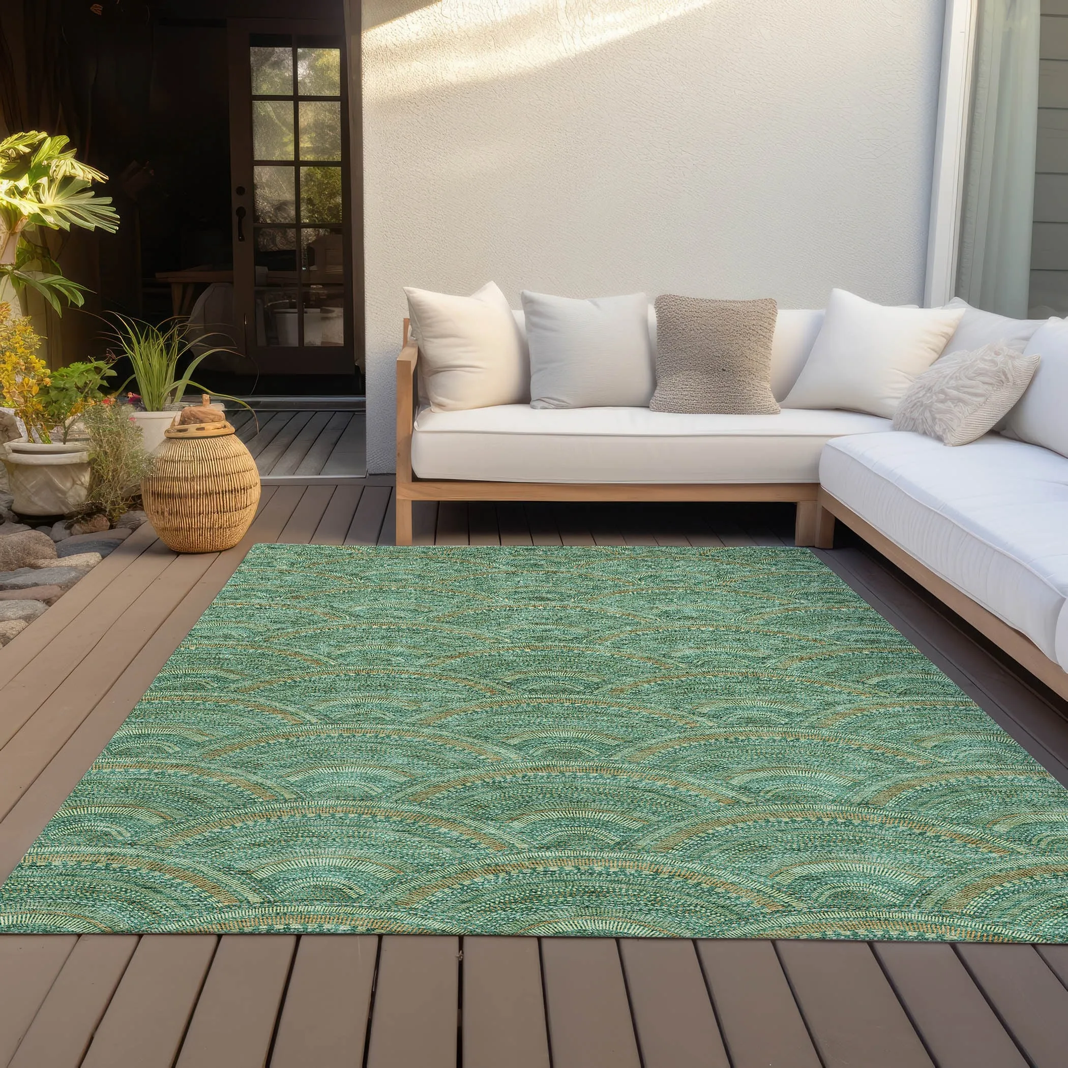 Machine Washable Indoor/ Outdoor Modern Mosaic Chantille Rug