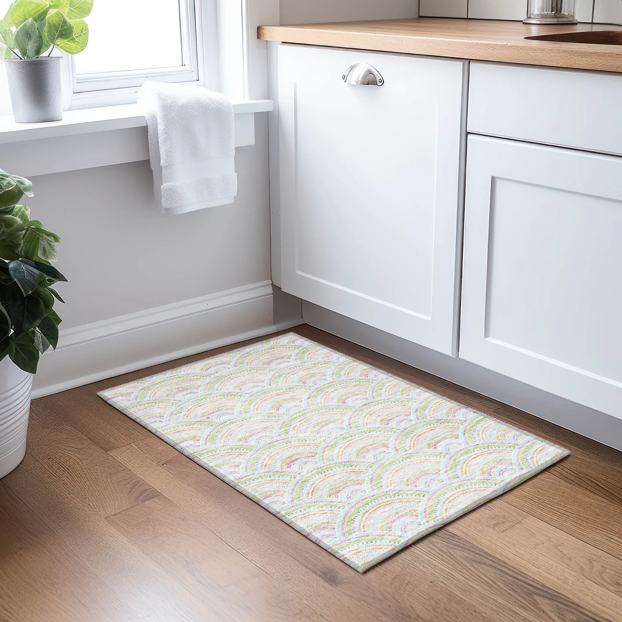 Machine Washable Indoor/ Outdoor Modern Mosaic Chantille Rug