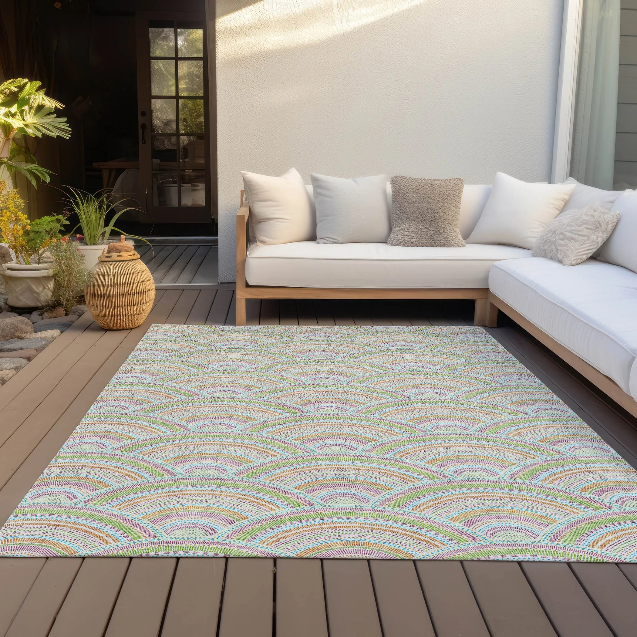 Machine Washable Indoor/ Outdoor Modern Mosaic Chantille Rug