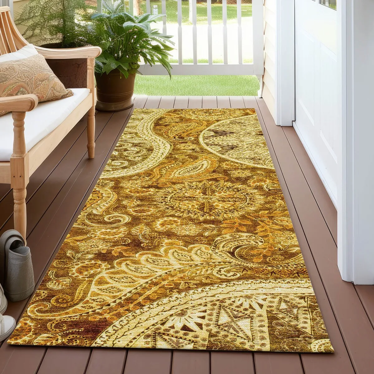 Machine Washable Indoor/ Outdoor Modern Paisley Chantille Rug