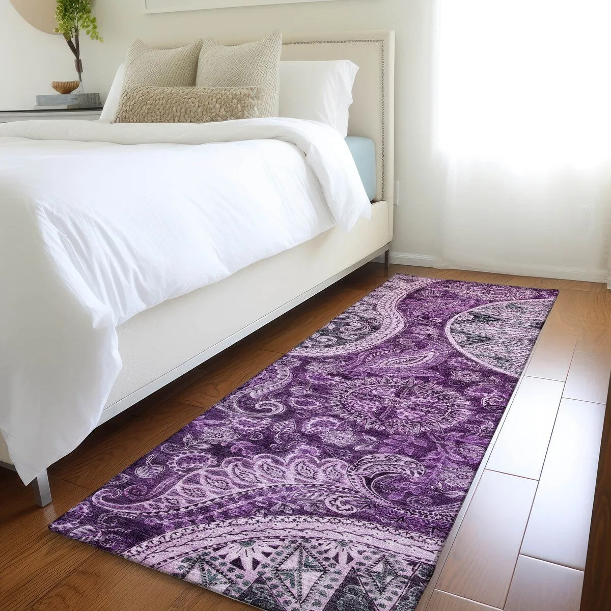 Machine Washable Indoor/ Outdoor Modern Paisley Chantille Rug
