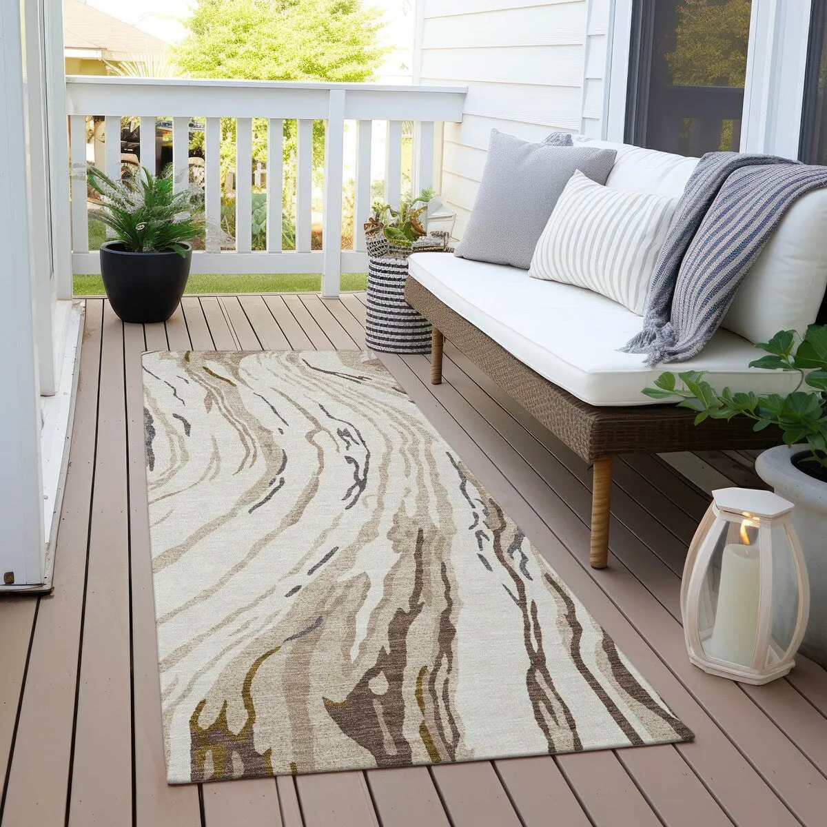 Machine Washable Indoor/ Outdoor Modern Wave Chantille Rug