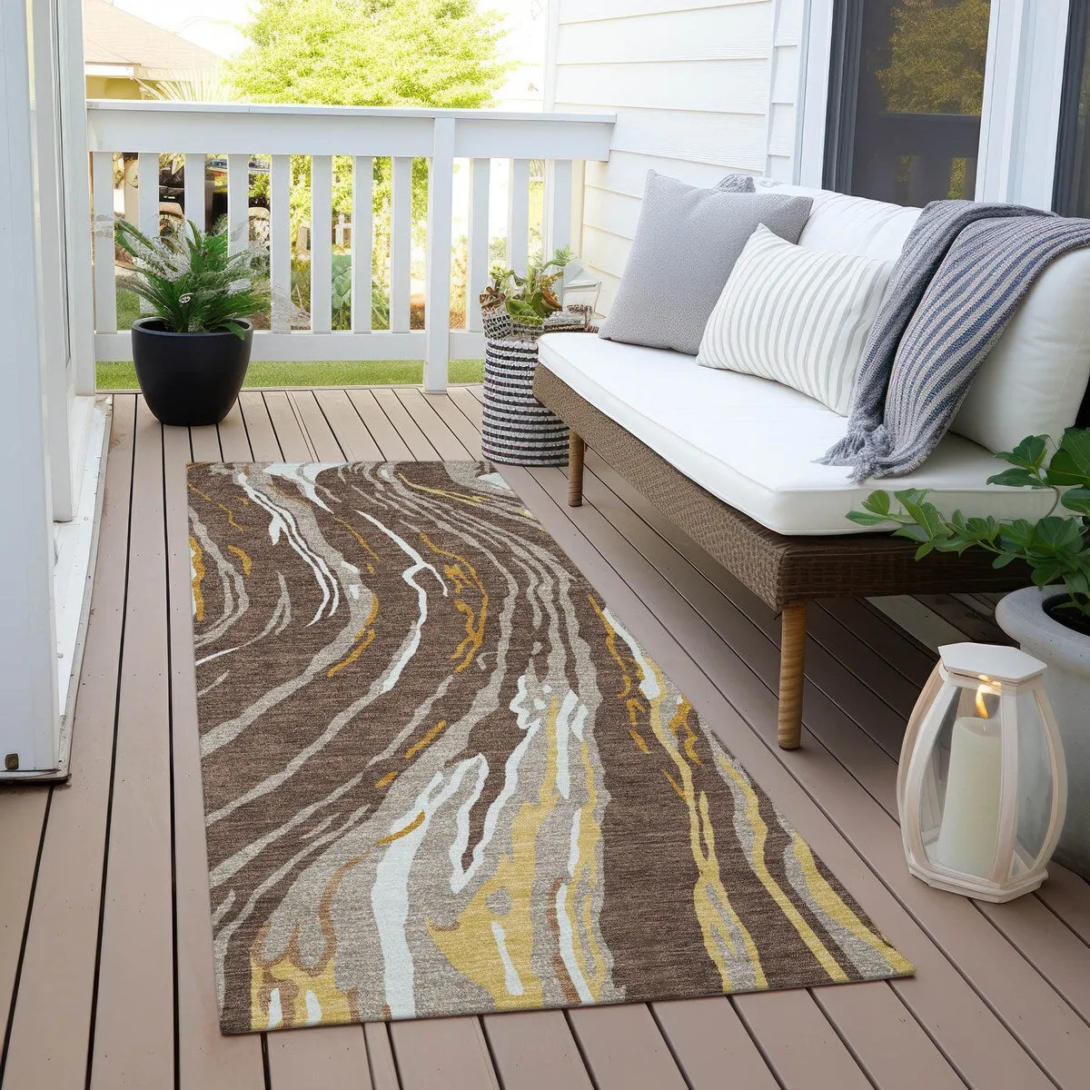 Machine Washable Indoor/ Outdoor Modern Wave Chantille Rug