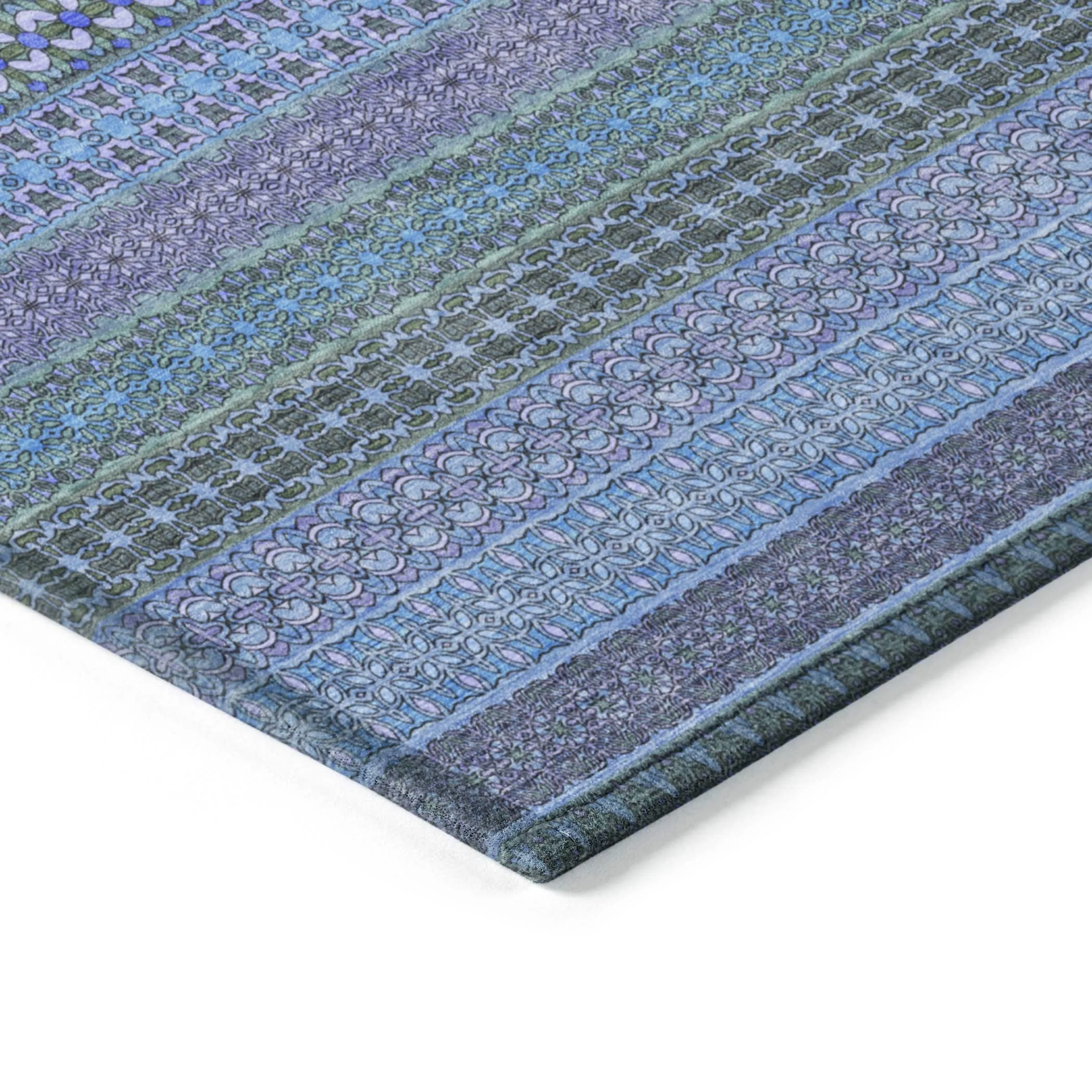 Machine Washable Indoor/ Outdoor Moroccan Stripes Chantille Rug