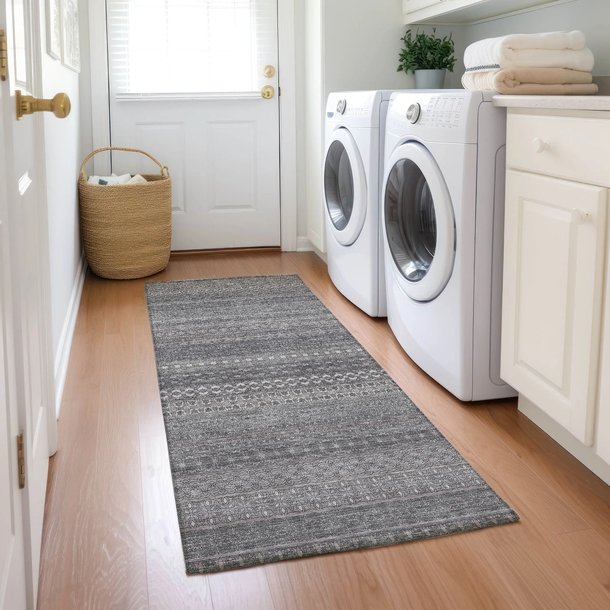 Machine Washable Indoor/ Outdoor Moroccan Stripes Chantille Rug