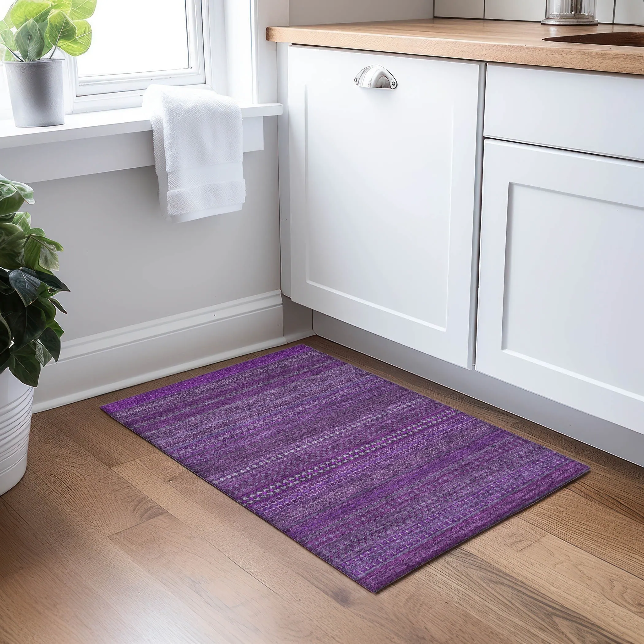 Machine Washable Indoor/ Outdoor Moroccan Stripes Chantille Rug