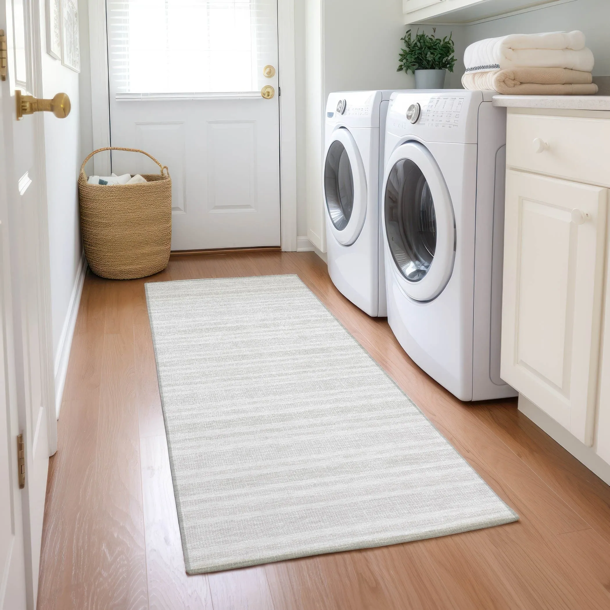 Machine Washable Indoor/ Outdoor Multi Cabana Stripe Chantille Rug