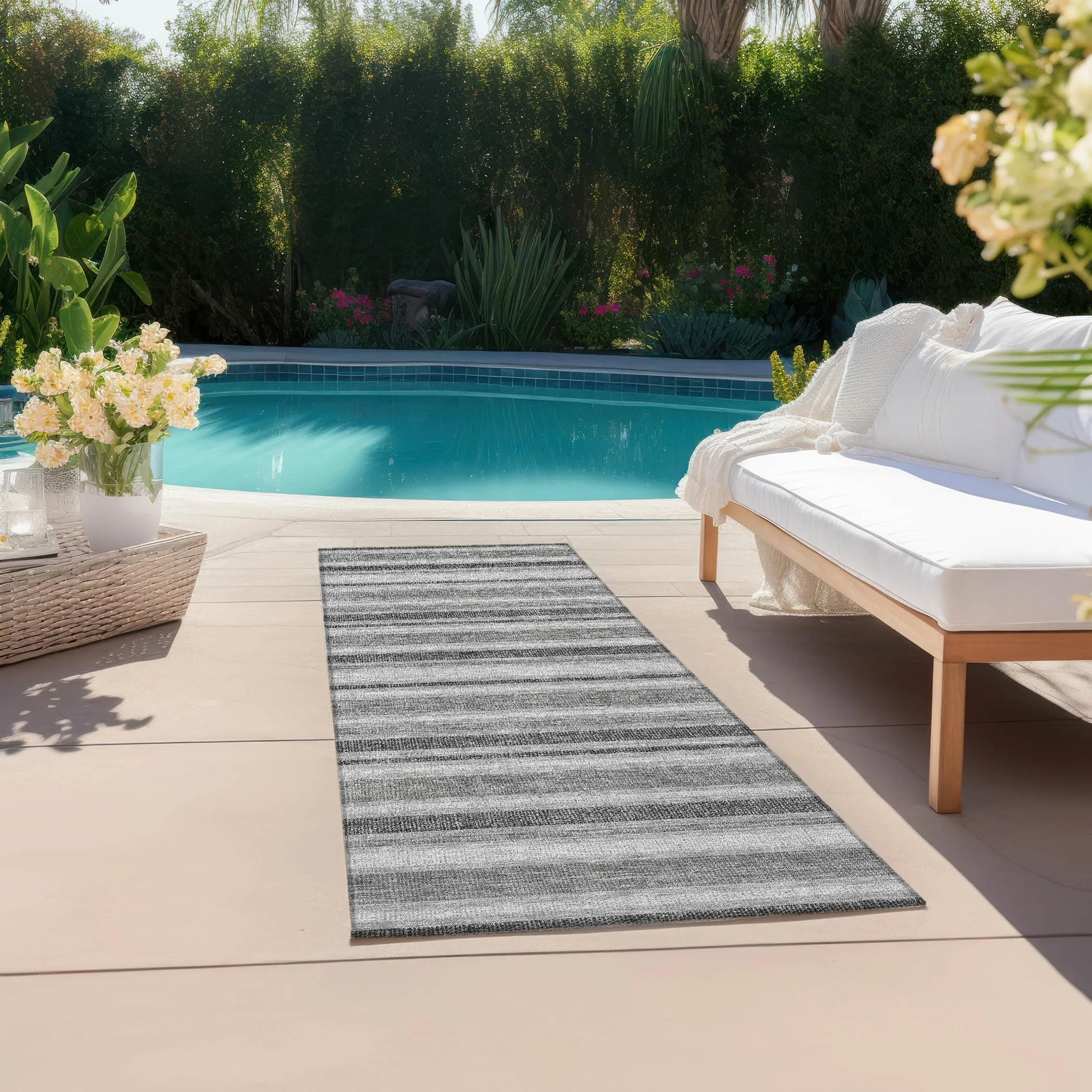 Machine Washable Indoor/ Outdoor Multi Cabana Stripe Chantille Rug