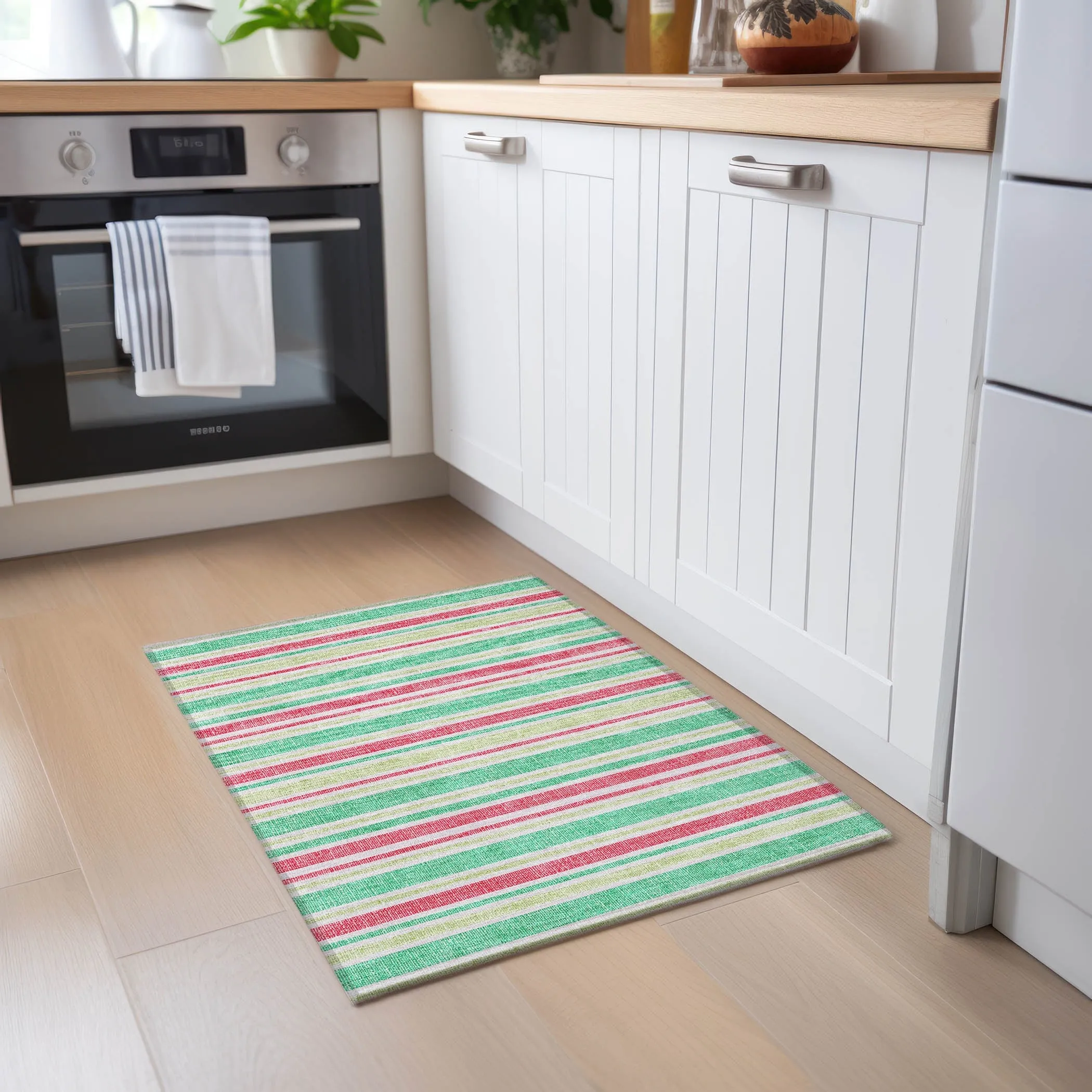 Machine Washable Indoor/ Outdoor Multi Cabana Stripe Chantille Rug