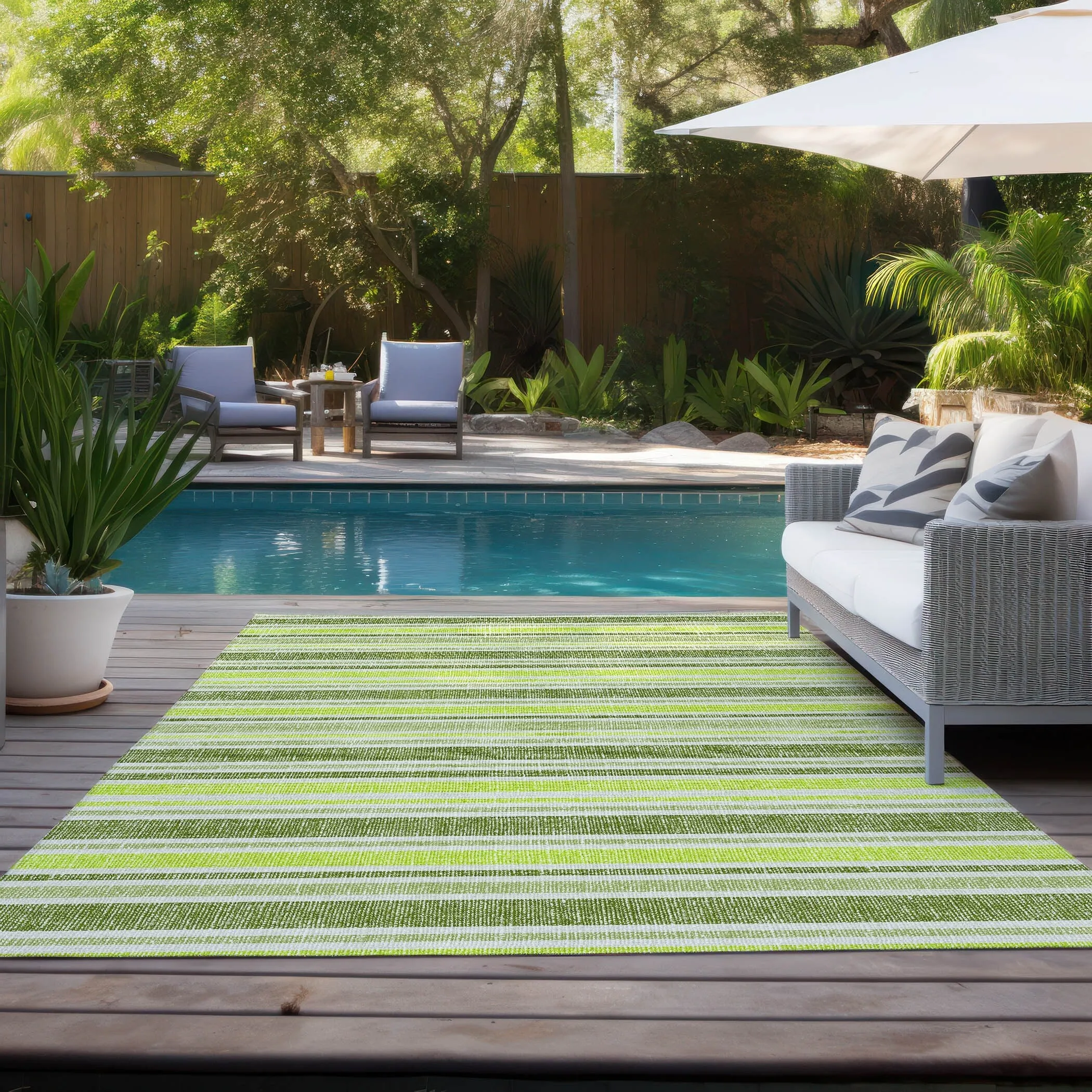 Machine Washable Indoor/ Outdoor Multi Cabana Stripe Chantille Rug