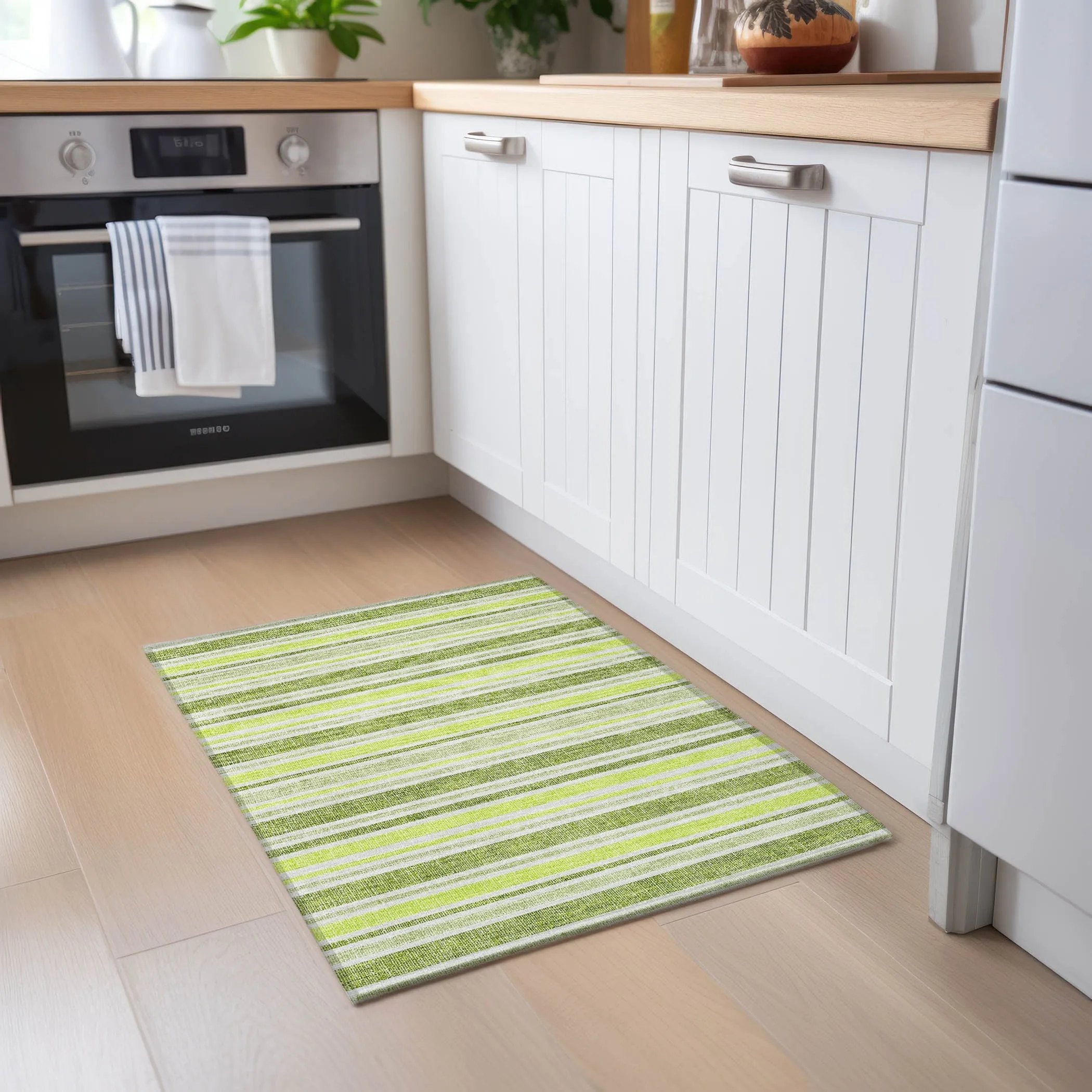 Machine Washable Indoor/ Outdoor Multi Cabana Stripe Chantille Rug