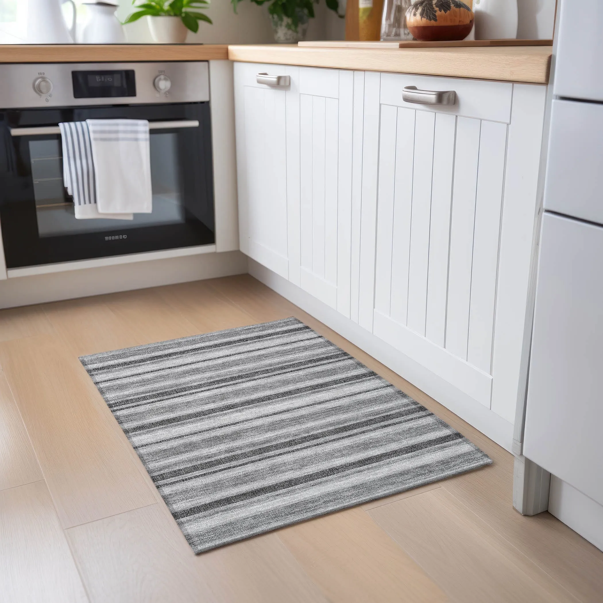 Machine Washable Indoor/ Outdoor Multi Cabana Stripe Chantille Rug