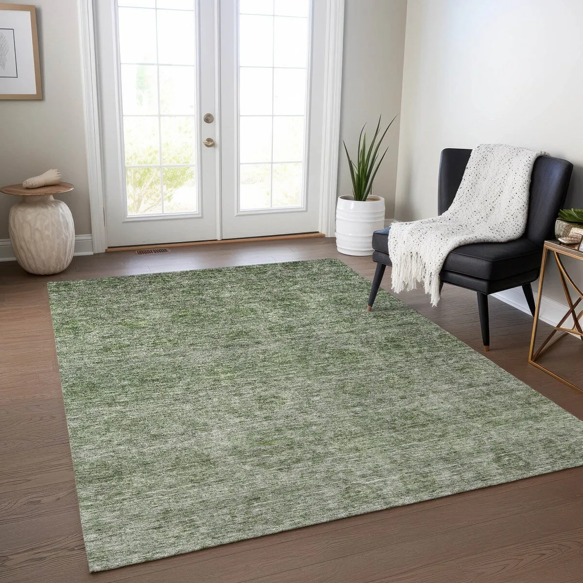 Machine Washable Indoor/ Outdoor Ombre Damask Chantille Rug