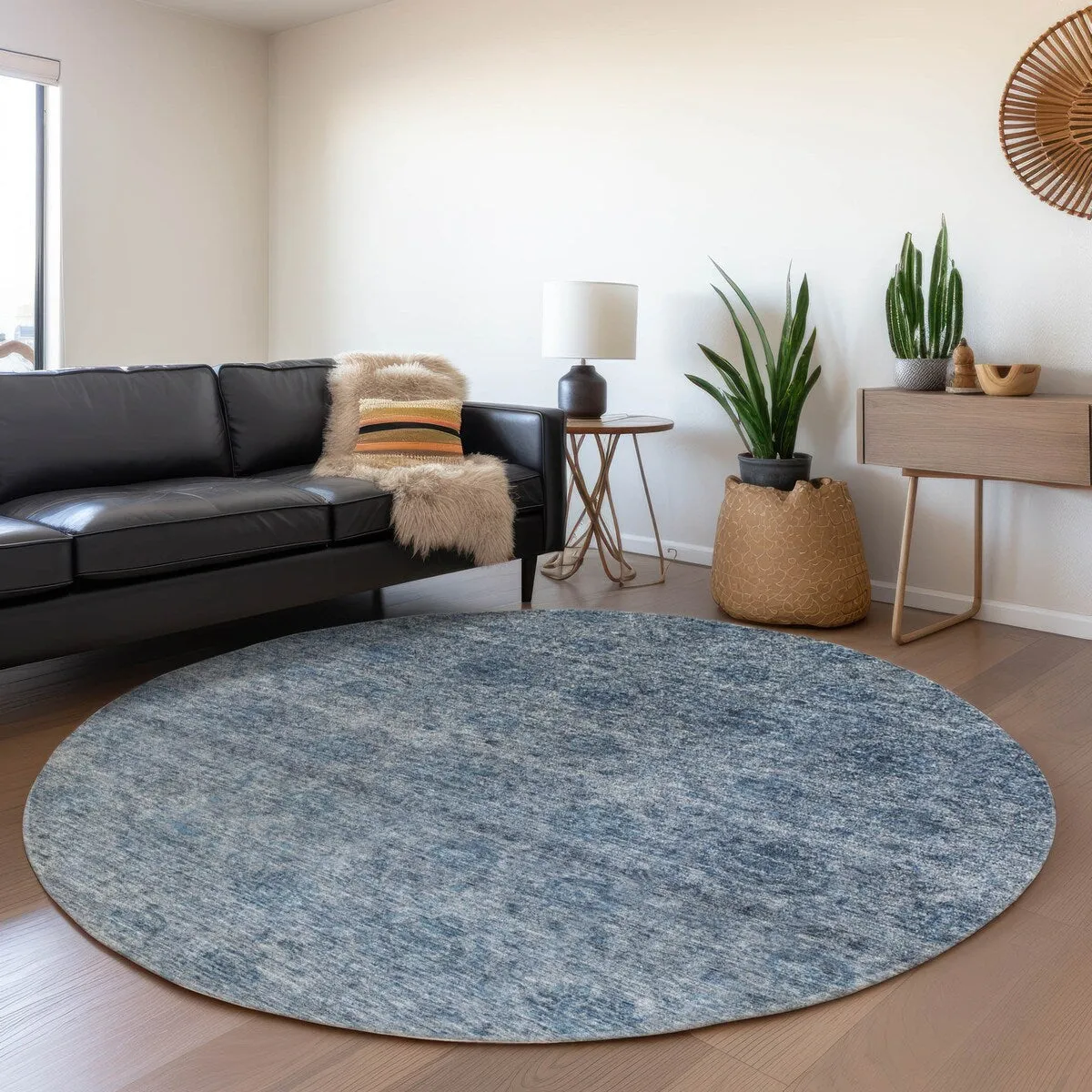 Machine Washable Indoor/ Outdoor Ombre Damask Chantille Rug
