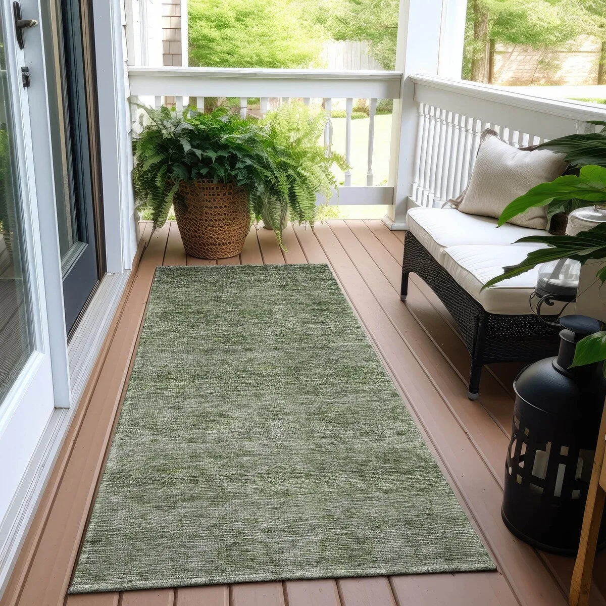 Machine Washable Indoor/ Outdoor Ombre Damask Chantille Rug