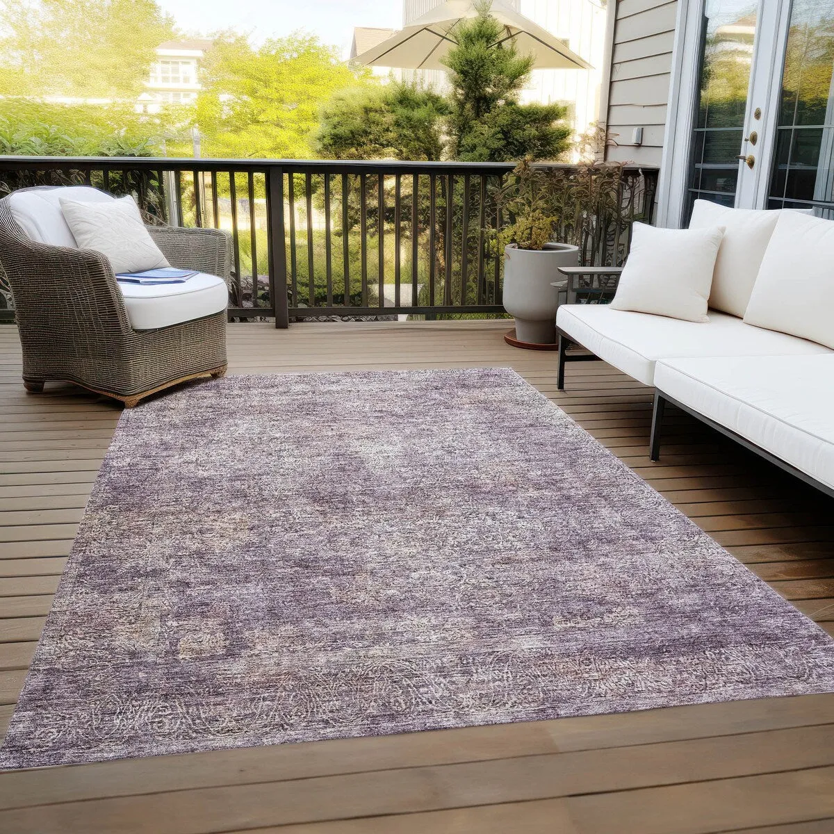 Machine Washable Indoor/ Outdoor Ombre Paisley Chantille Rug