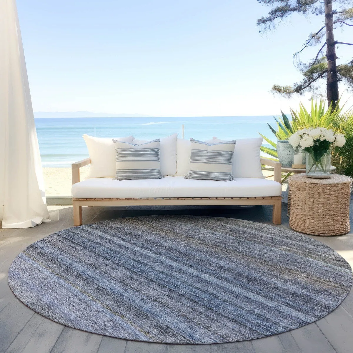 Machine Washable Indoor/ Outdoor Ombre Solid Chantille Rug