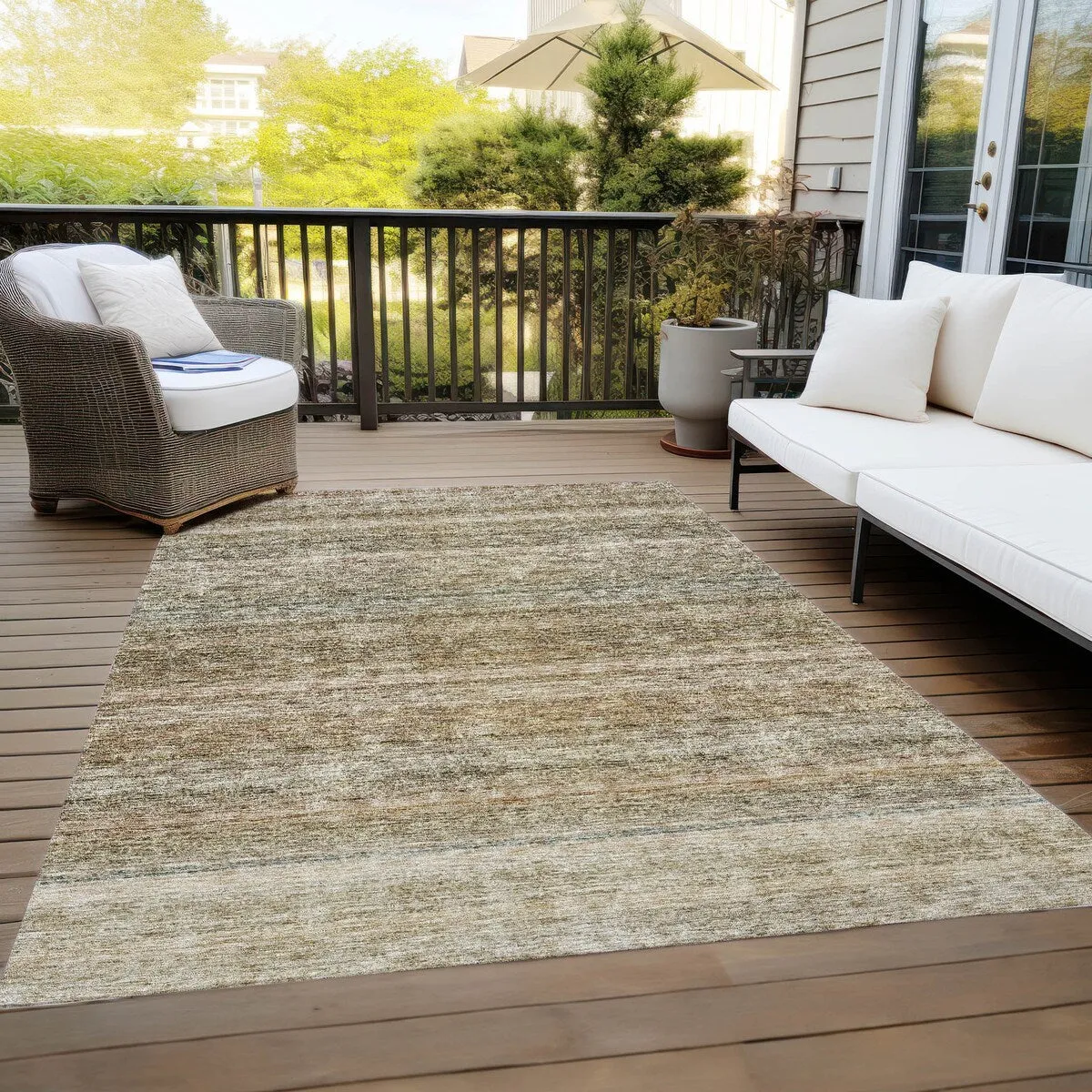 Machine Washable Indoor/ Outdoor Ombre Solid Chantille Rug