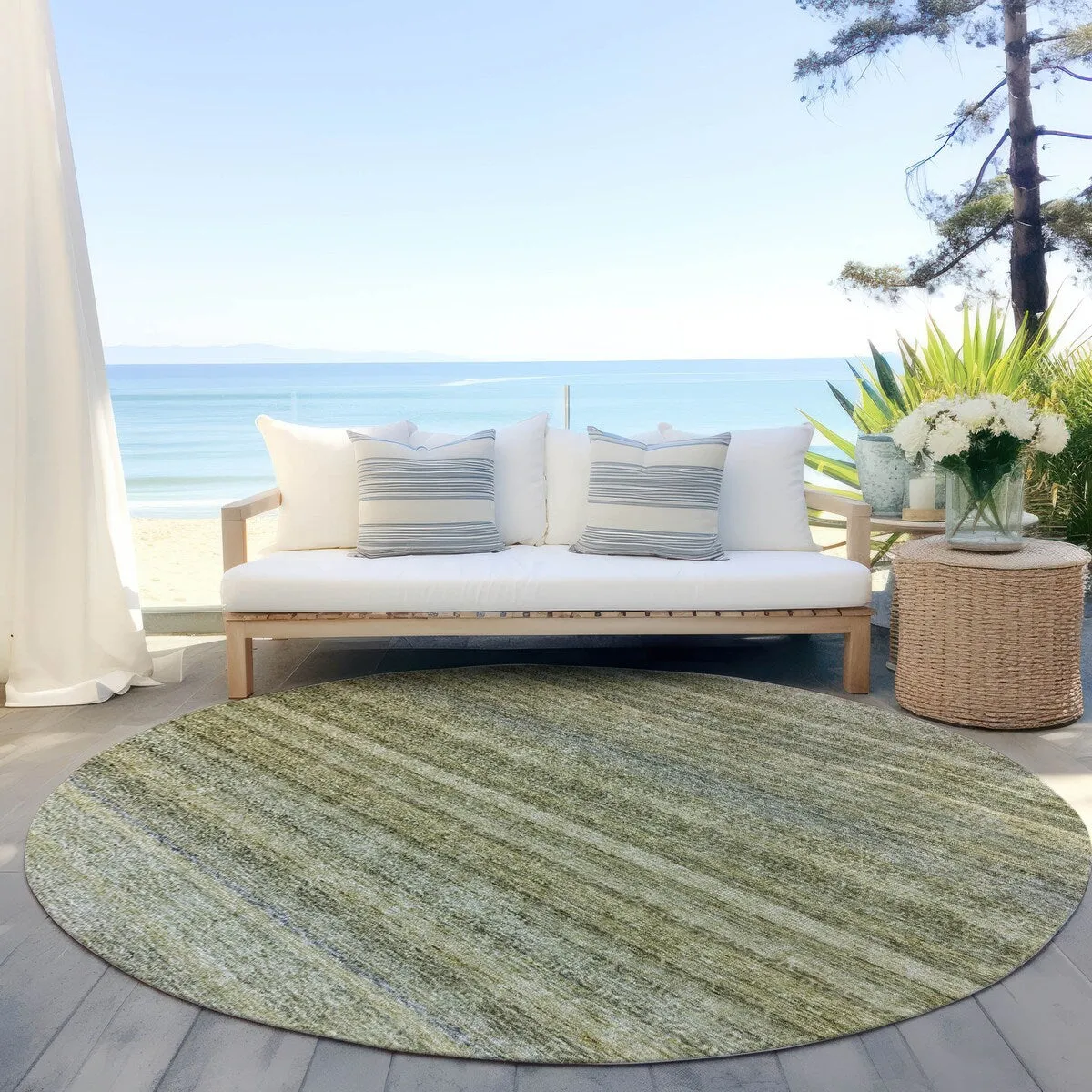 Machine Washable Indoor/ Outdoor Ombre Solid Chantille Rug