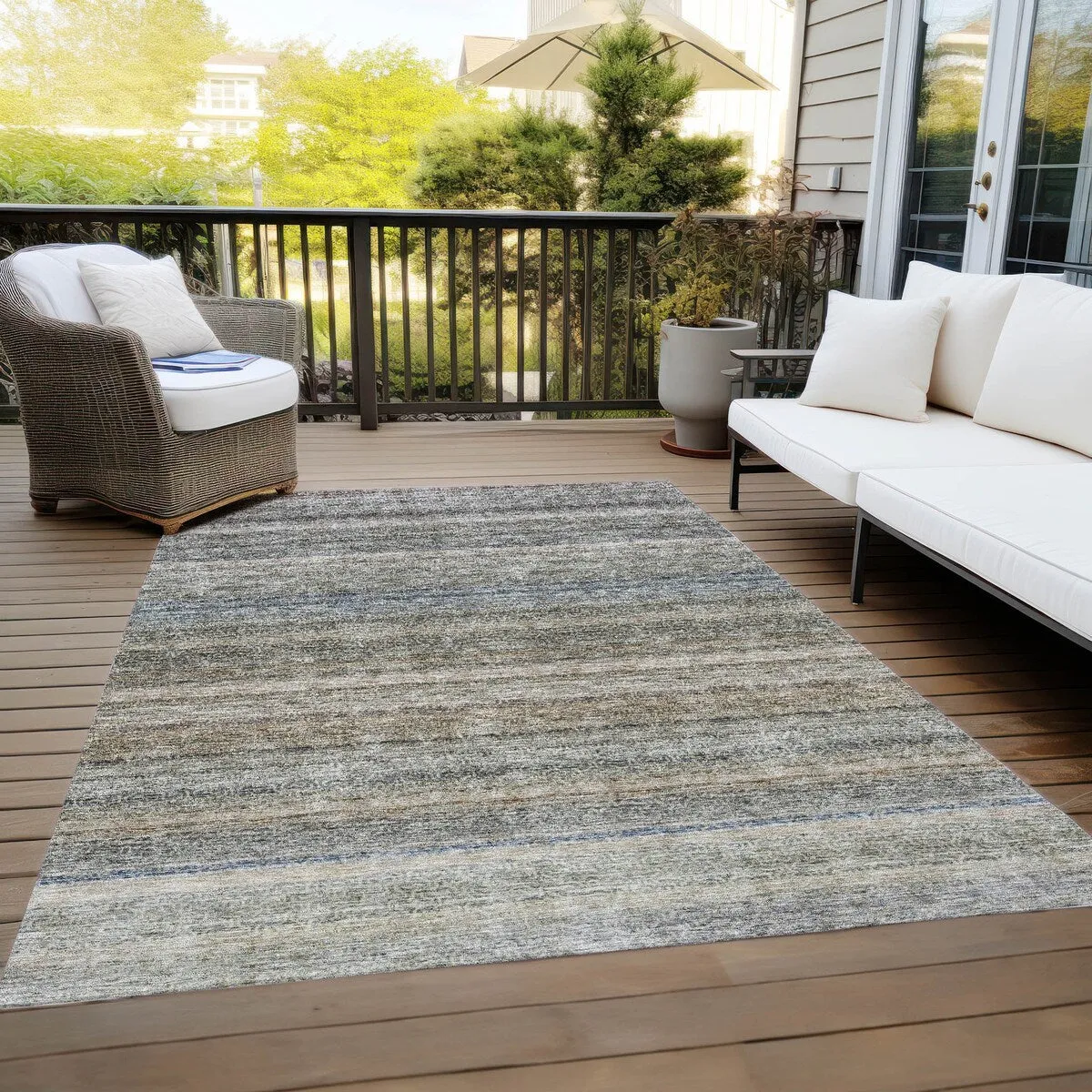 Machine Washable Indoor/ Outdoor Ombre Solid Chantille Rug